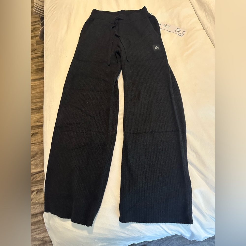 NWT ALO Snuggle Up Sweater High-Waist Wide Leg Pant XS